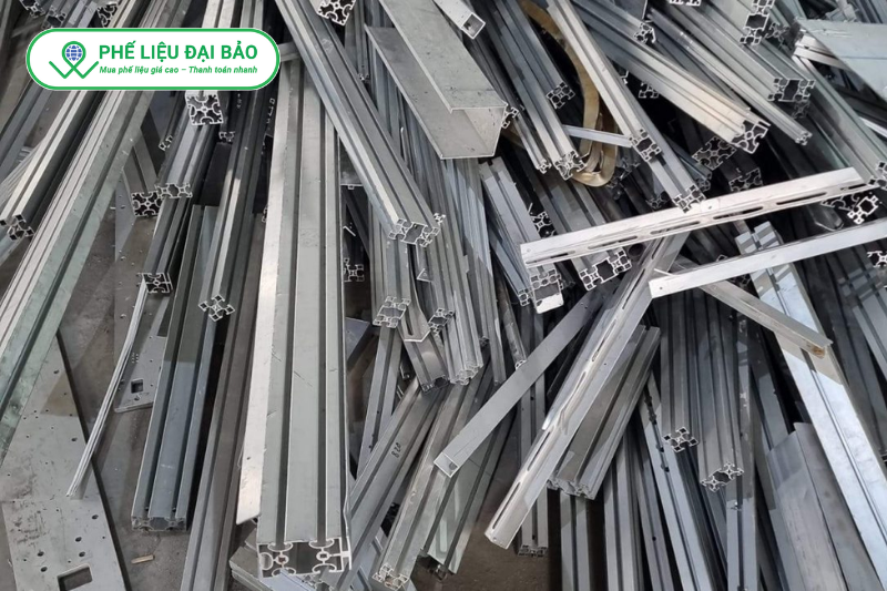 Phế liệu nhôm loại 2 có độ tinh khiết thấp hơn loại 1