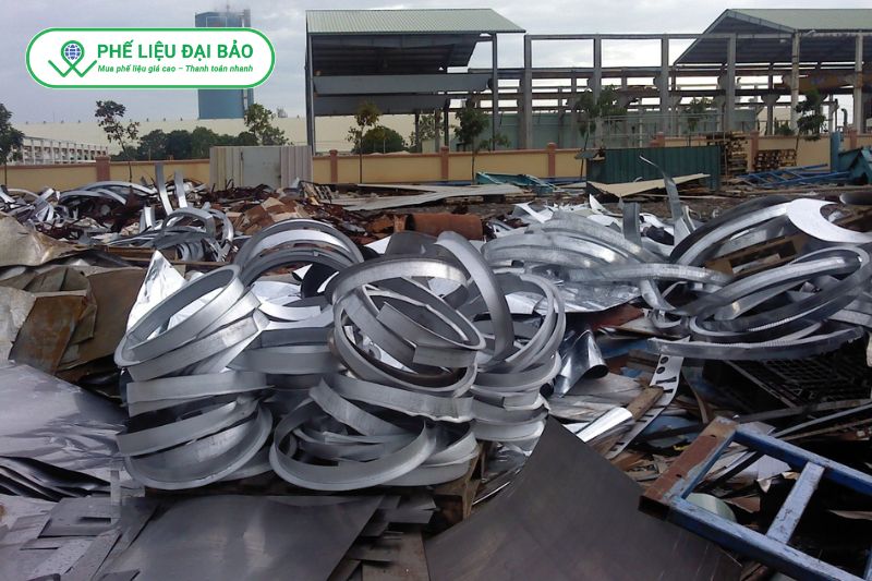 Thu mua phế liệu Bình Dương tại địa phương và các khu công nghiệp