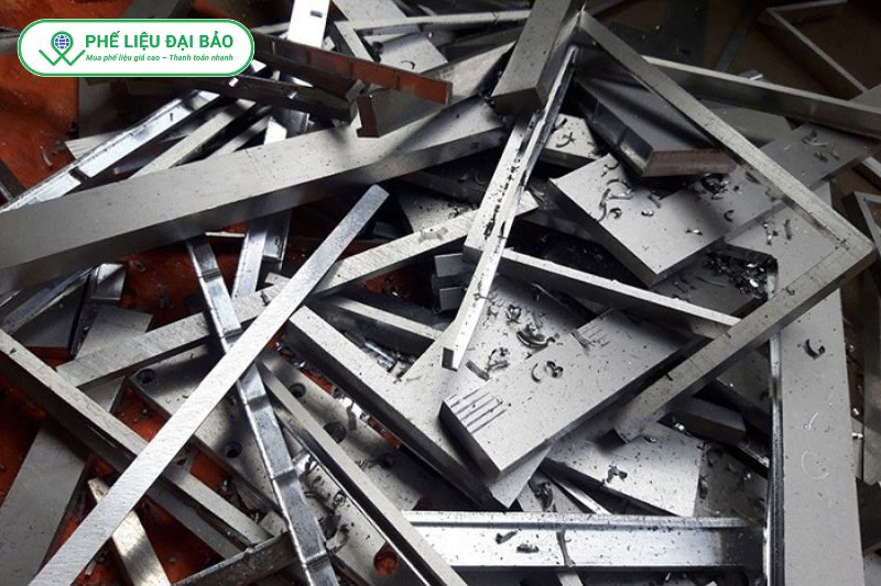 Test nam châm là phương pháp đơn giản nhất để phân loại inox phế liệu