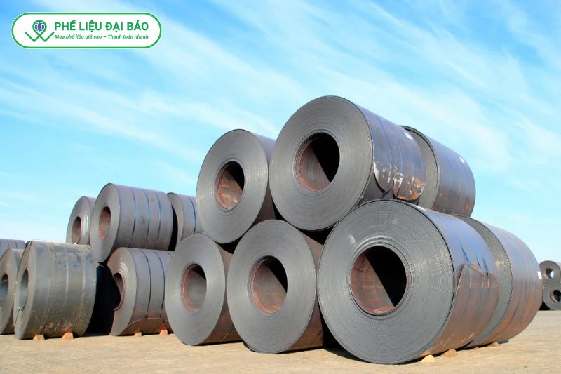 Thép cuộn phế liệu gồm cuộn thép cán nóng, cán nguội đã qua sử dụng