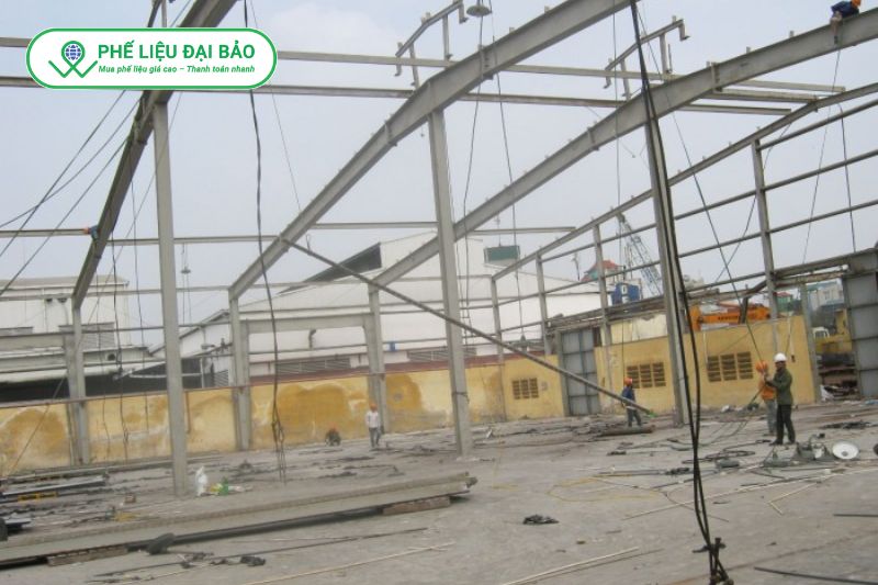 Dọn dẹp, bàn giao mặt bằng sạch sẽ để có thể sử dụng ngay lập tức