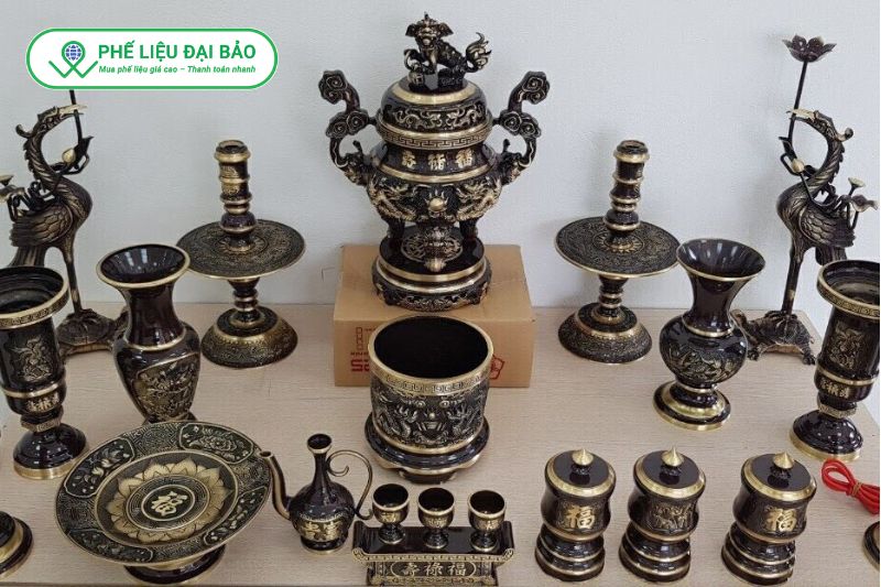 Đồng đổi màu được dùng trong thờ cúng, chế tác nghệ thuật và sưu tầm đồ cổ quý hiếm