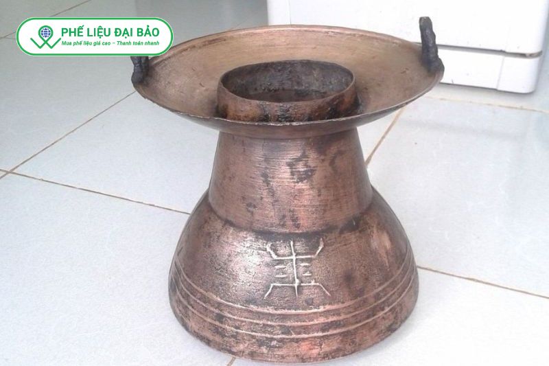 Đồng đổi màu là hợp kim quý hiếm chứa chủ yếu đồng nguyên chất