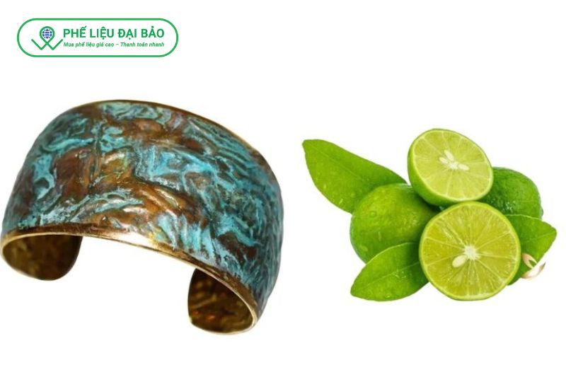 Phương pháp hóa học dùng dung dịch axit nhẹ để làm sạch gỉ đồng xanh