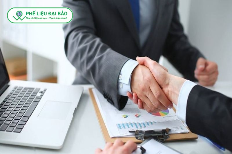 Thanh toán sau thu gom bằng tiền mặt hoặc chuyển khoản nhanh chóng thuận tiện