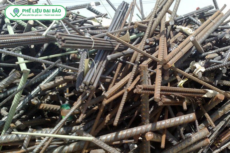 Phế liệu sắt thép chiếm sản lượng lớn nhất trong thu mua phế liệu