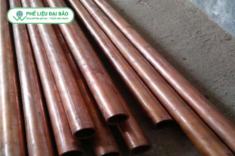 Bo mạch PCB và thanh dẫn thiết bị công nghiệp chứa đồng đỏ lõi cần tách trước khi bán